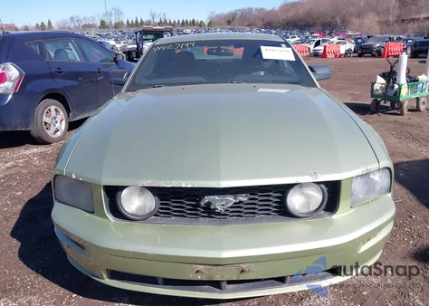 2006 Ford Mustang Gt z USA, uszkodzony, nr VIN 1ZVHT82H365106429